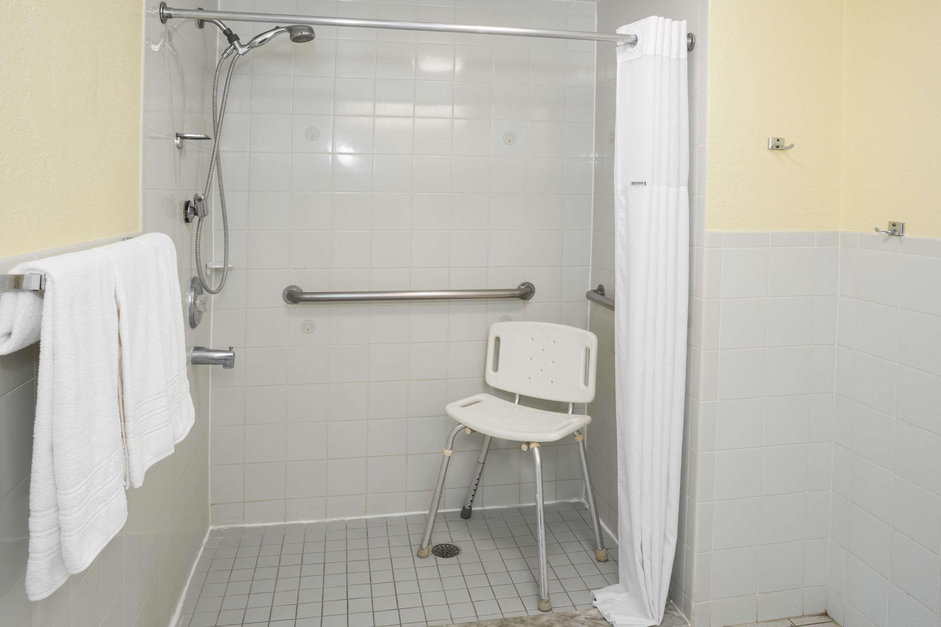Days Inn & Suites By Wyndham Port Richey Exteriör bild