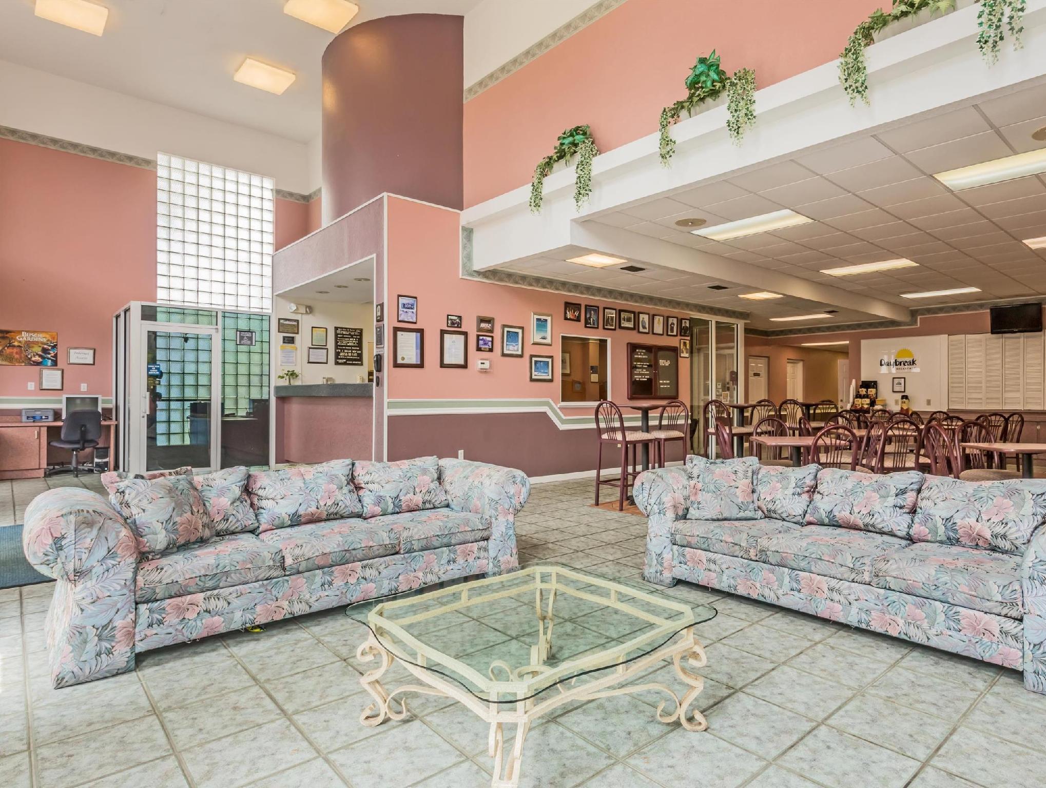 Days Inn & Suites By Wyndham Port Richey Exteriör bild