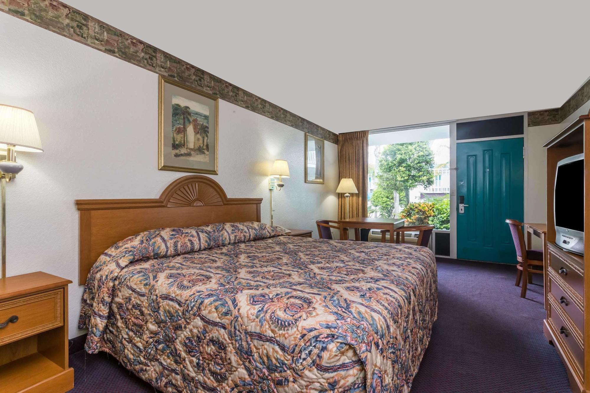 Days Inn & Suites By Wyndham Port Richey Exteriör bild
